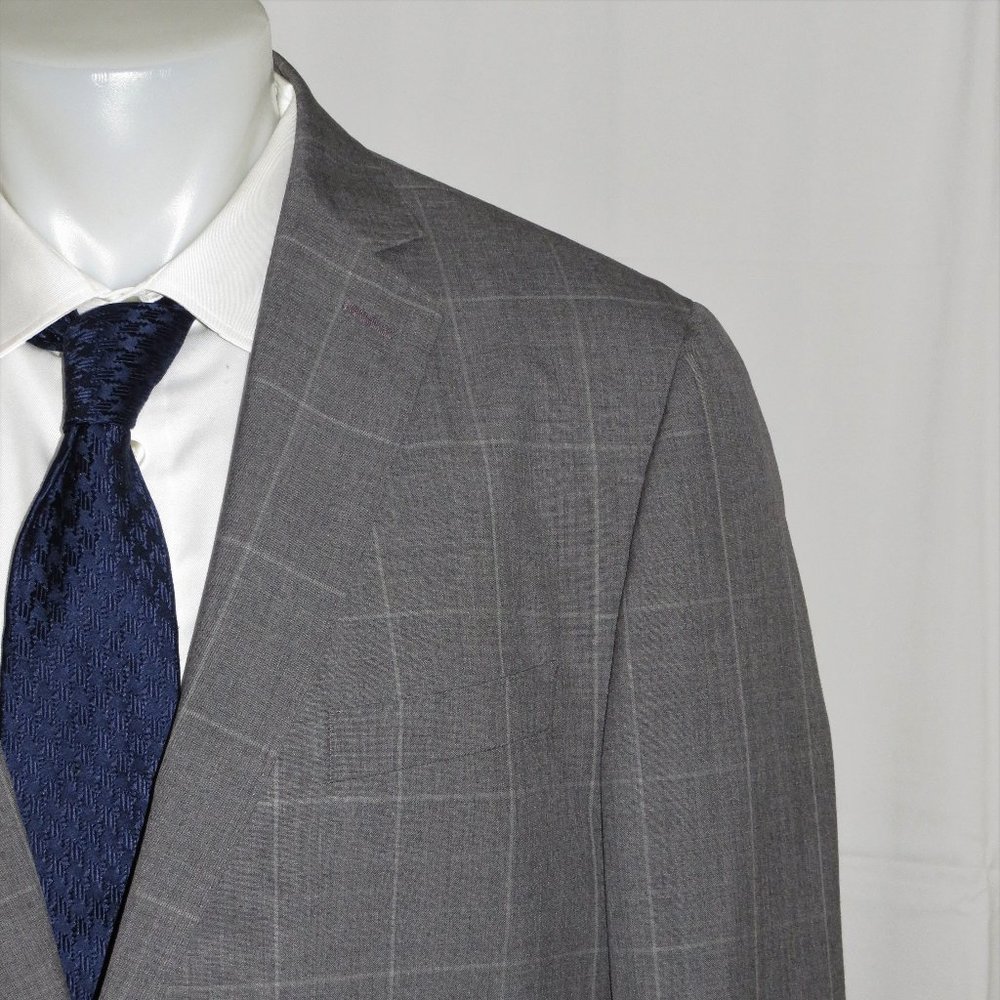 Trunk Club Custom Gray Windowpane Plaid Flat Front Two Button Suit 44R
